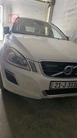 فولفو XC60